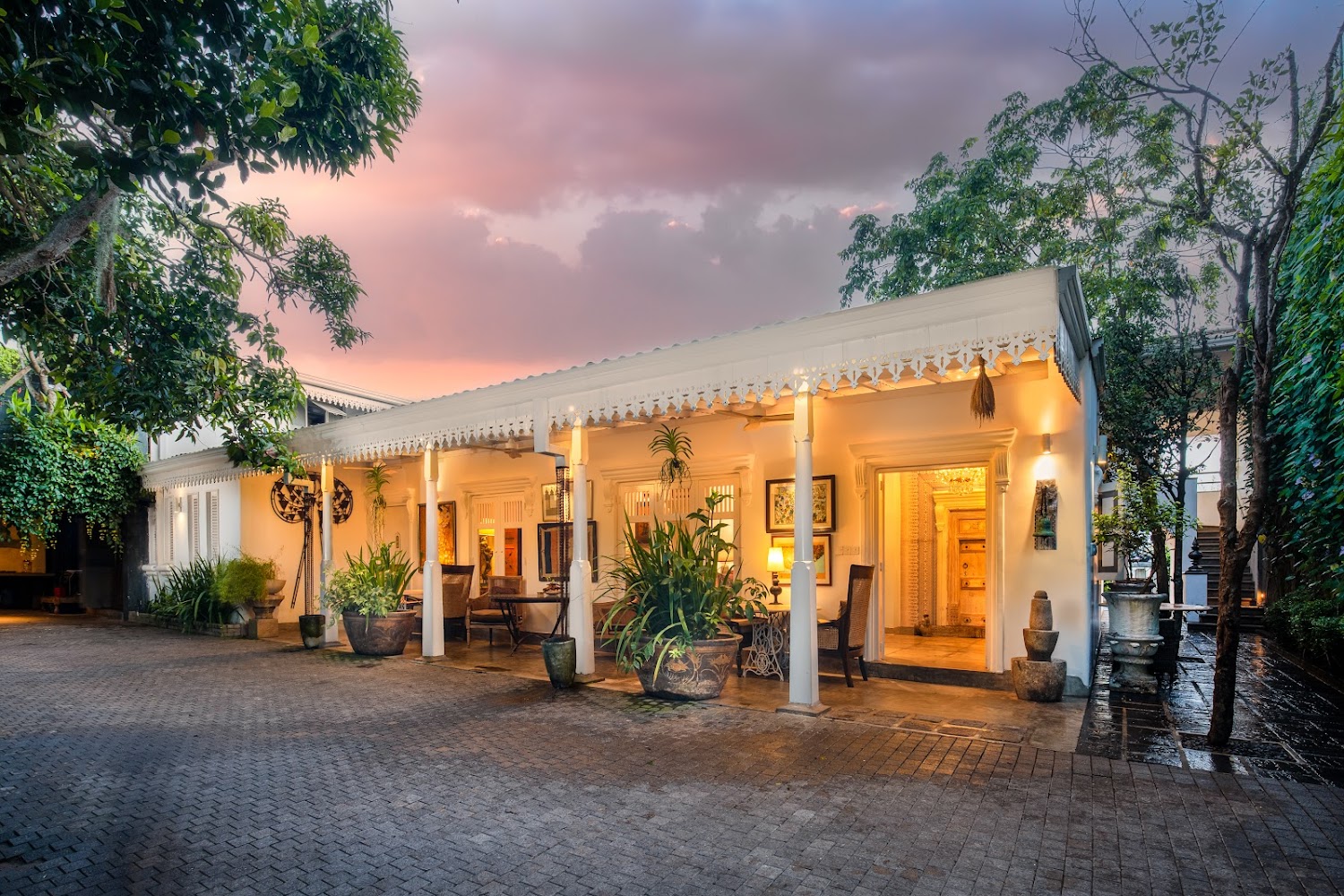 55TG Boutique Suites Colombo Hotel in Colombo, Sri Lanka