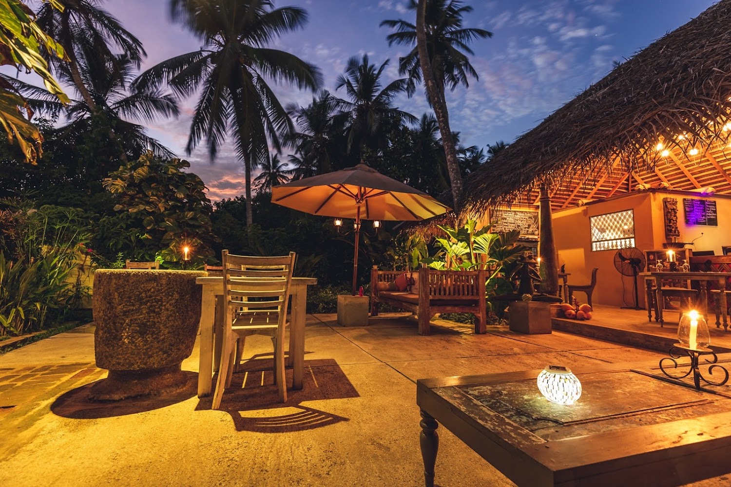 Aga Surf View & Restaurant Hotel in Tangalle, Sri Lanka