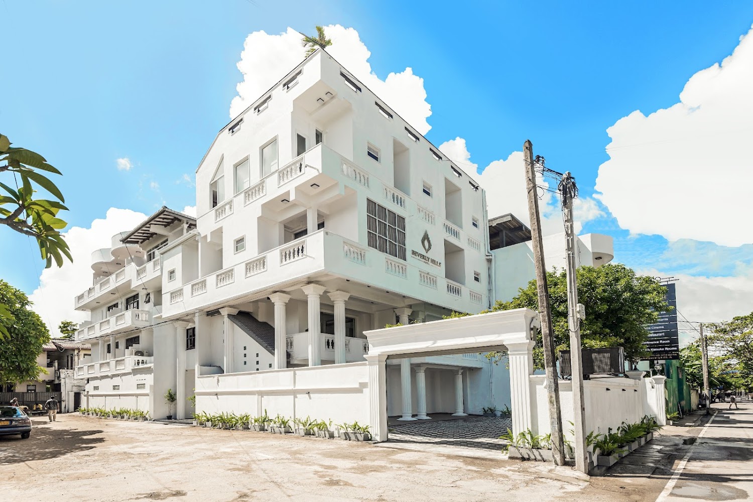 Beverly Hills Hotel Hotel in Dehiwala-Mount Lavinia, Sri Lanka