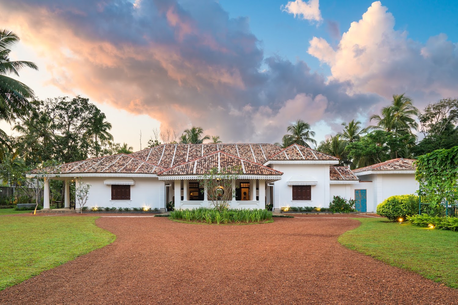 Ceylo Villas Hotel in Induruwa, Sri Lanka