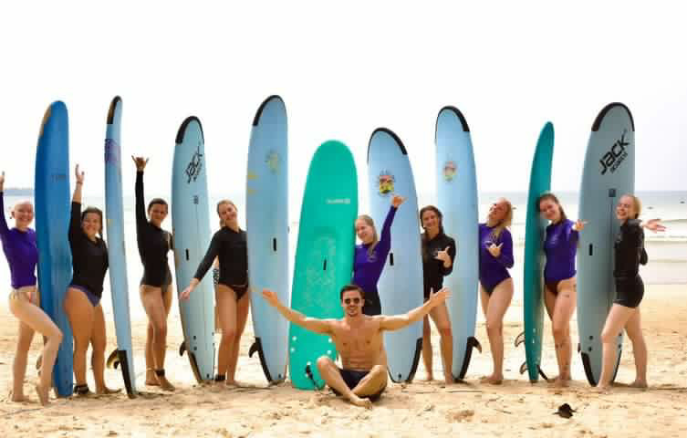 Chuty‘s Surf School Mirissa Beach Surf school in Mirissa, Sri Lanka