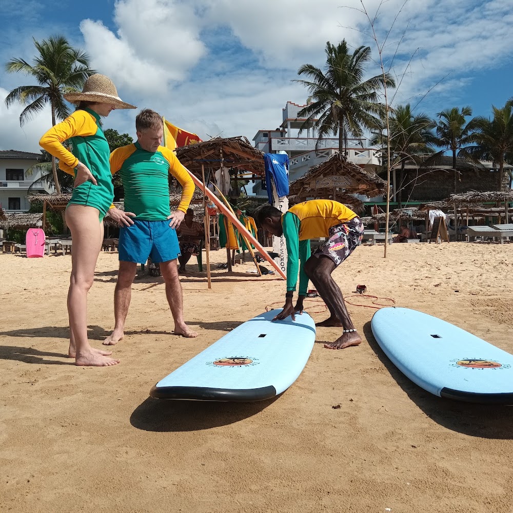 Diluna Surf School Surf school in Hikkaduwa, Sri Lanka