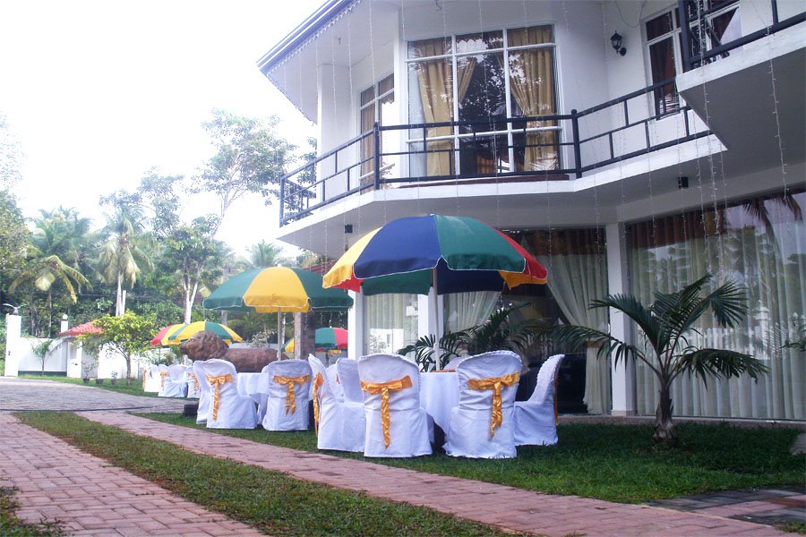 Friend Star Hotel And Reception Hall Hotel in Wegowwa, Sri Lanka