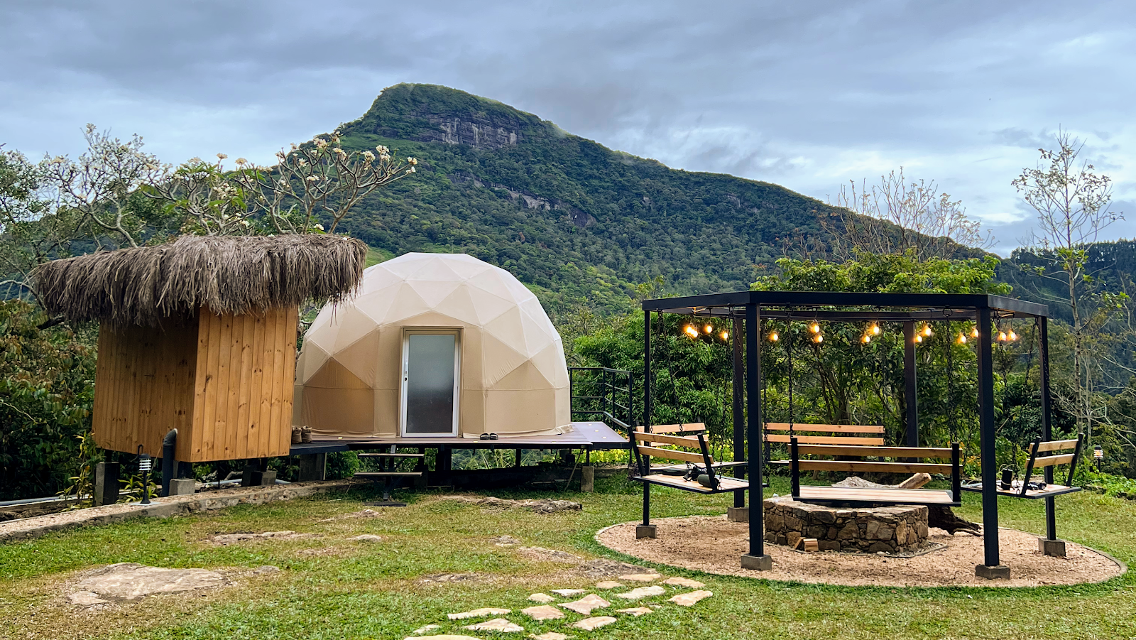 Glamping by Offtrek Resort hotel in Medamahanuwara, Sri Lanka