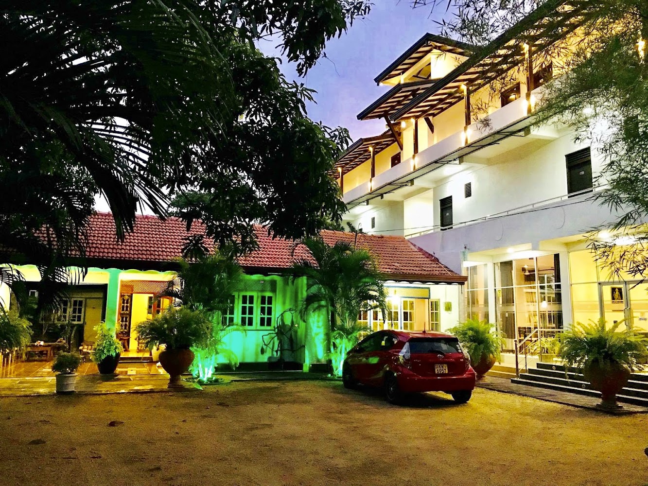 HOTEL SUNILS Hotel in Kataragama, Sri Lanka