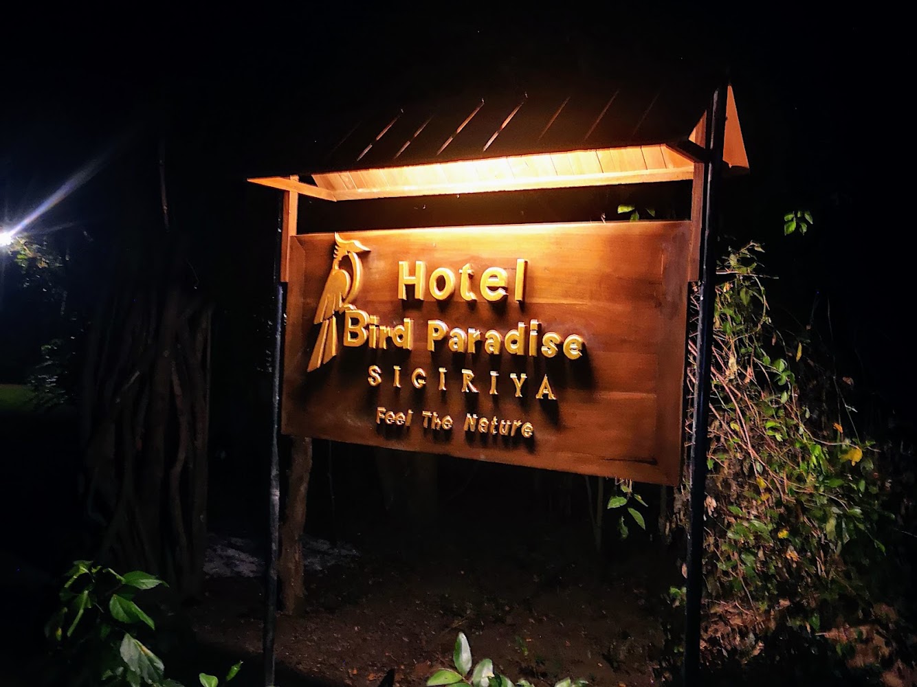 Hotel Bird Paradise Sigiriya Resort hotel in Sigiriya, Sri Lanka