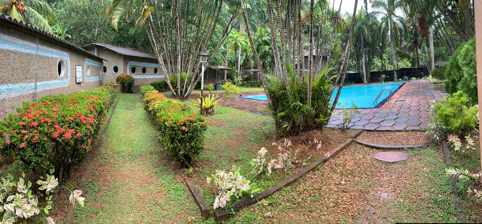 Hotel Picturesque Hotel in LK, Sri Lanka