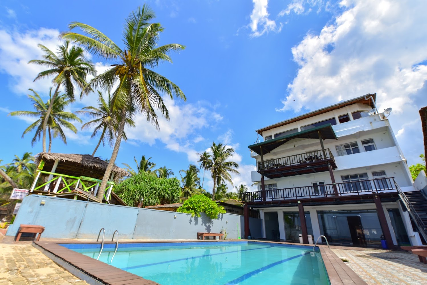 Hotel Wewala Beach Hotel in Hikkaduwa, Sri Lanka