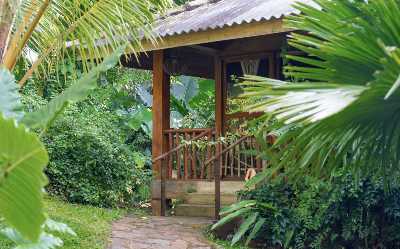 Into The Blue (Stay & Yoga) Hotel in Tangalle, Sri Lanka