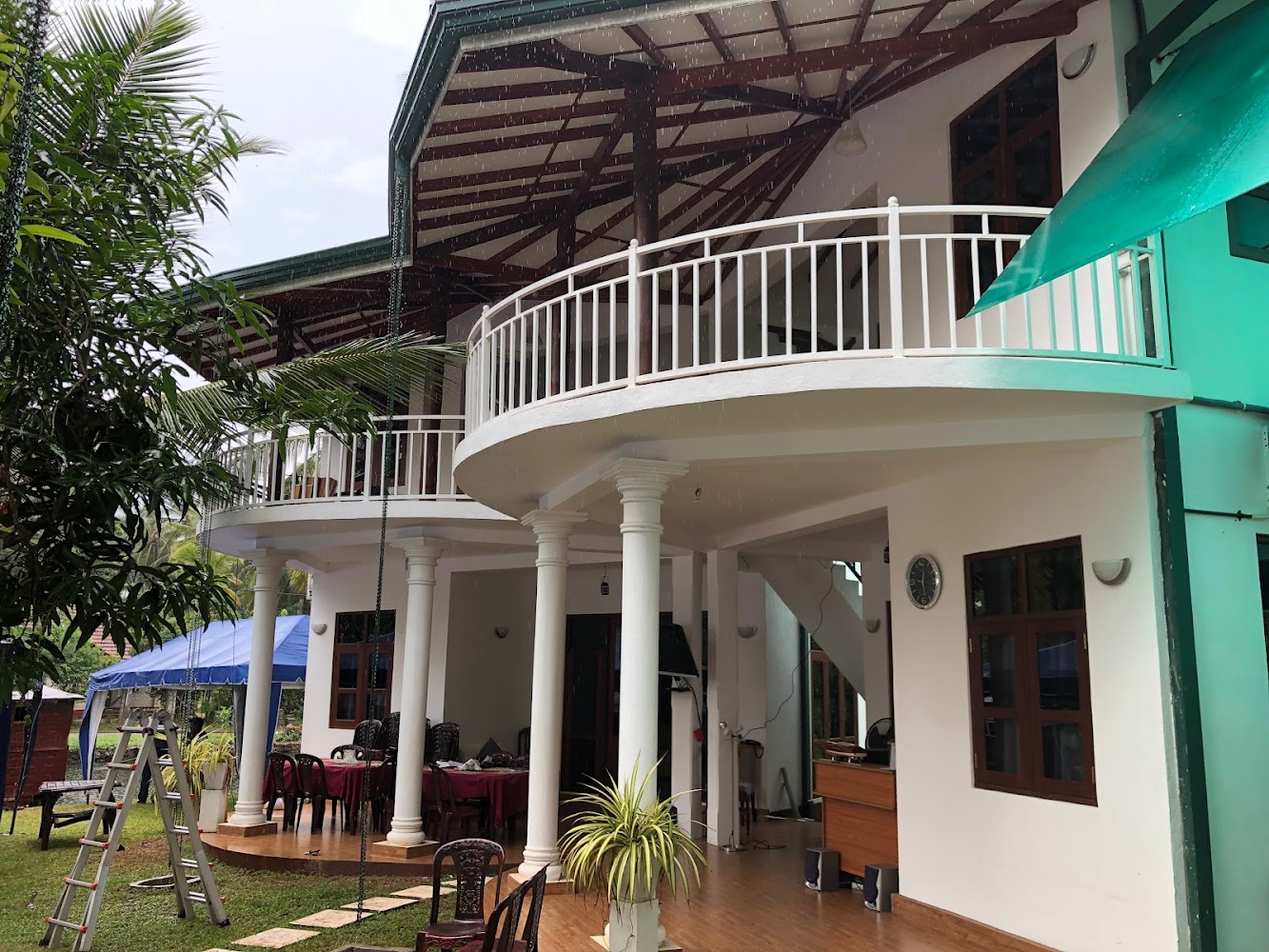 Lake View Resort-Sea & Safari Hotel in Negombo, Sri Lanka