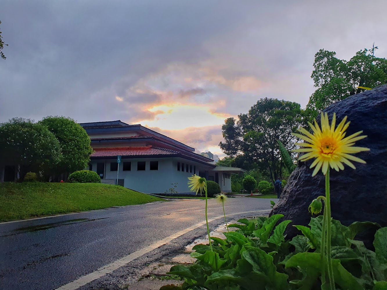 MAS Athena Hotel in Thulhiriya, Sri Lanka