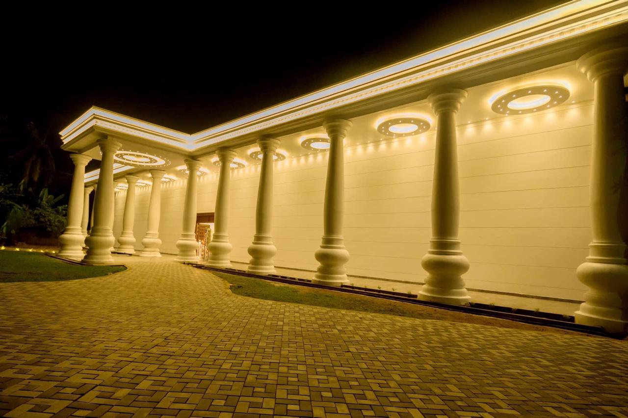 Mindada Hotel & Luxury Banquets Hotel in Ampara, Sri Lanka