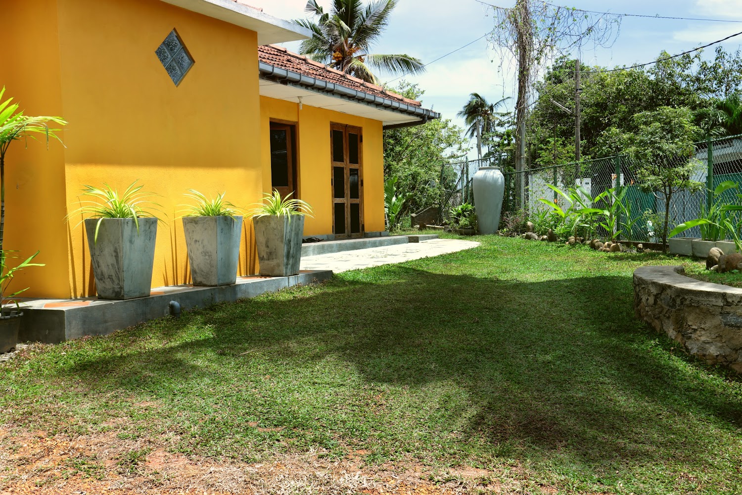 Mitrayu Hotel in Nugegoda, Sri Lanka