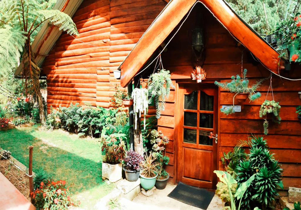 Moon Plains Forest Log Hotel in Nuwara Eliya, Sri Lanka