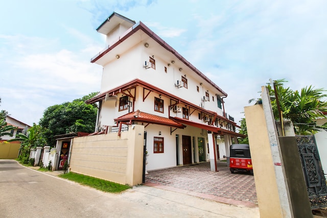 OYO 254 Ryan Residence & Restaurant Hotel in Negombo, Sri Lanka