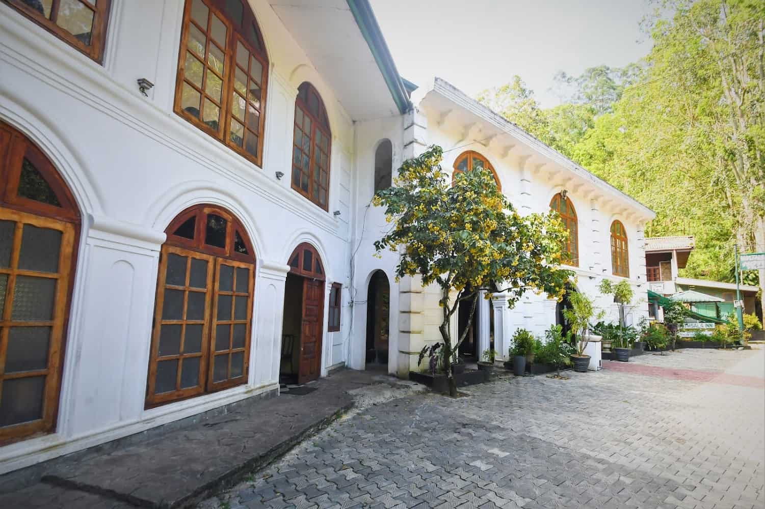 River View Wathsala Inn Hotel in Nallathanniya, Sri Lanka