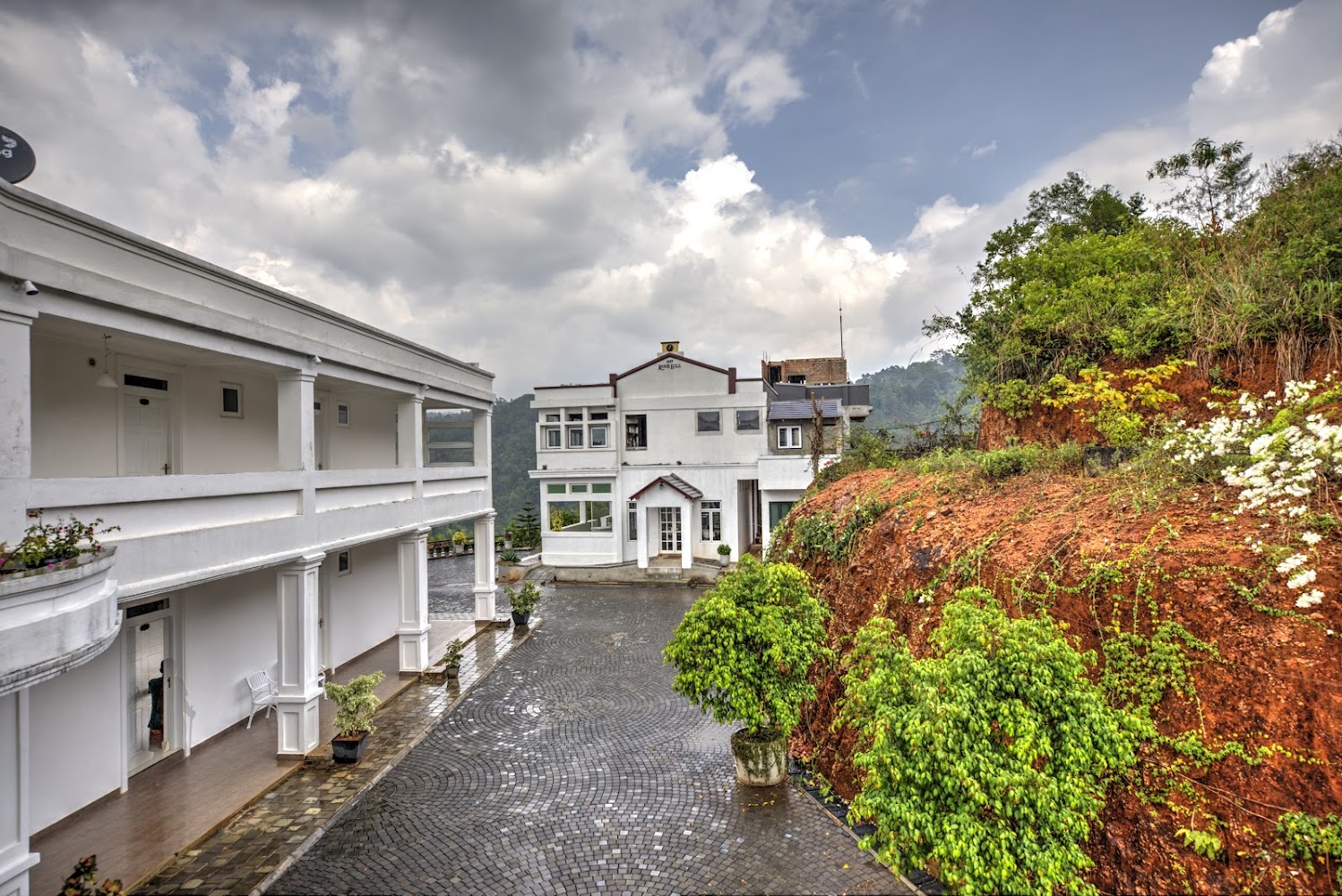 Rose Hill Bungalow Hotel in Doluwa, Sri Lanka