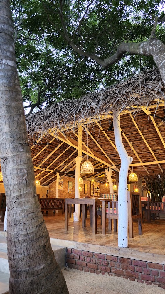 Rupas Beach Hotel & Restaurant Hotel in Arugam Bay, Sri Lanka