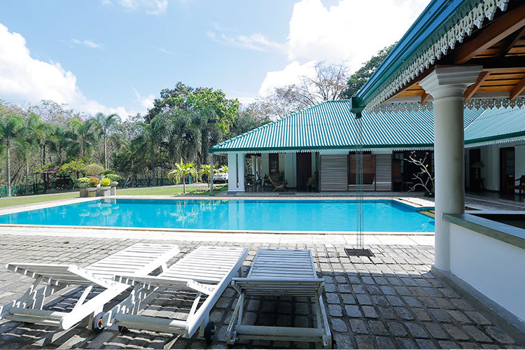 Sanctuary Lodge Hotel in Kaduwela, Sri Lanka