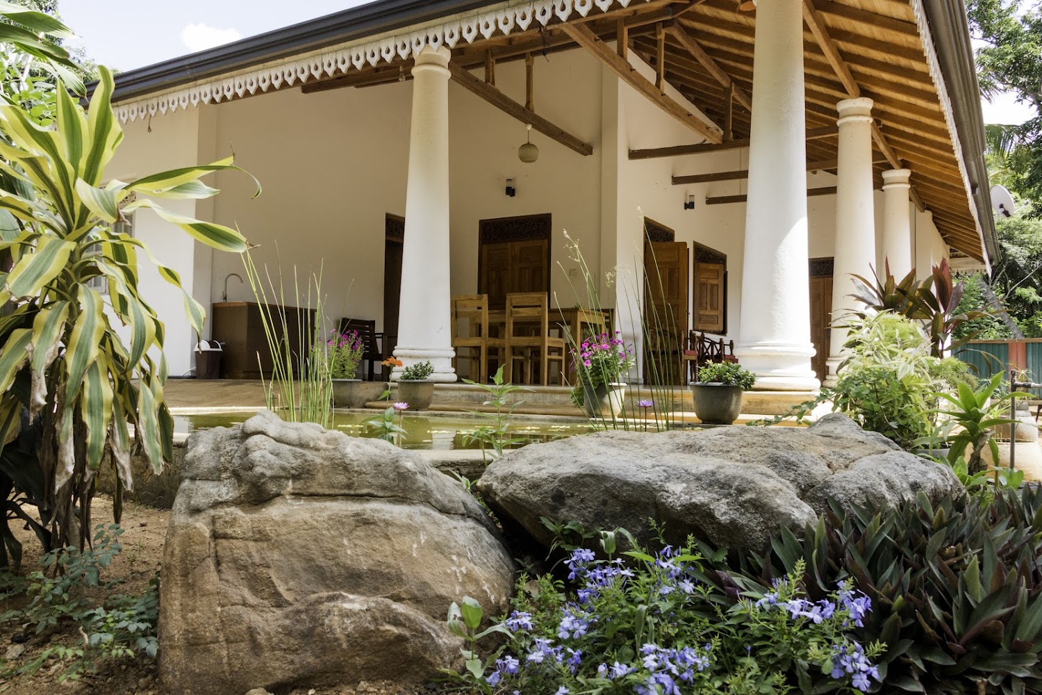 Sanhinda Holiday Home Hotel in Anuradhapura, Sri Lanka
