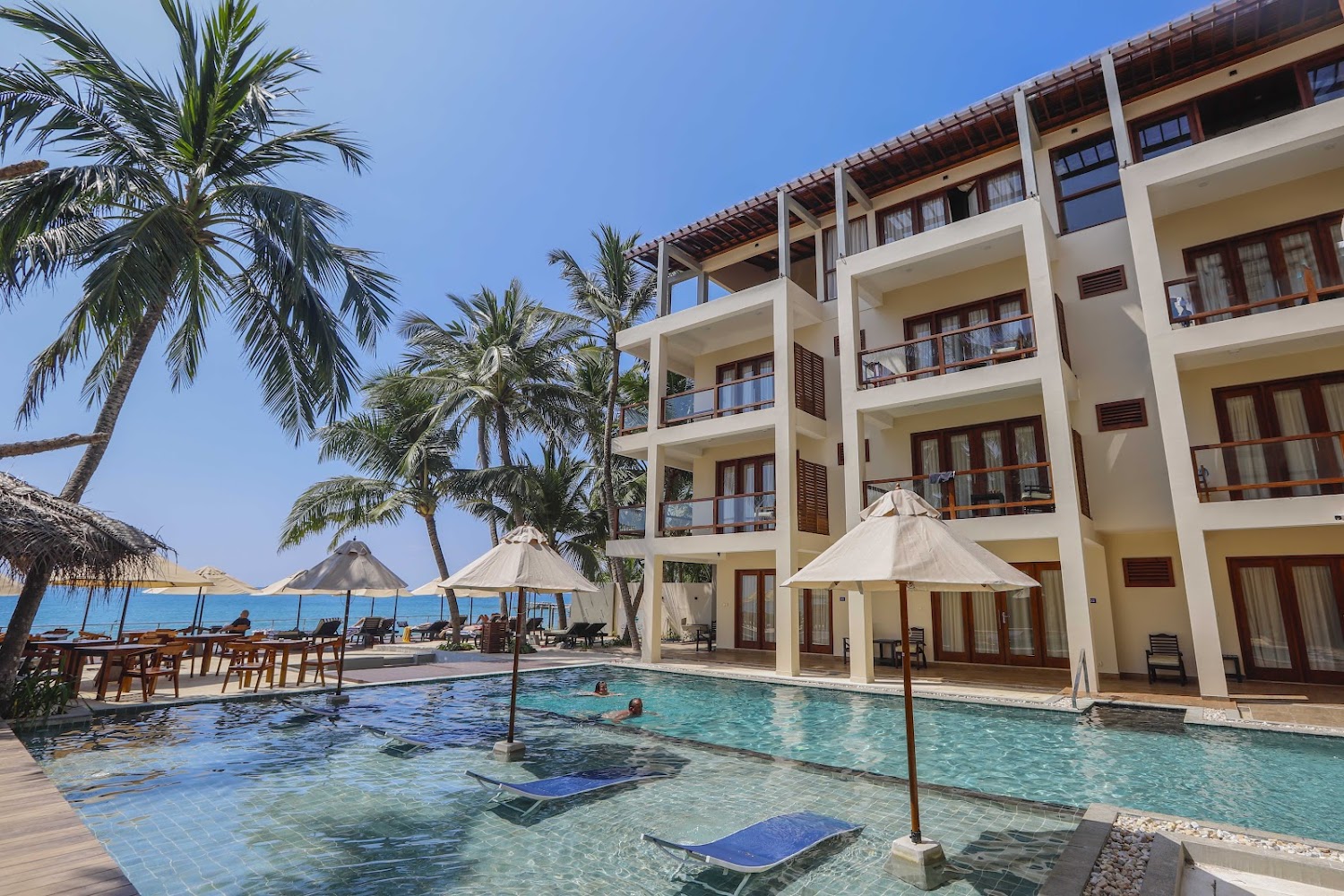 Sapphire Seas Beachfront Hotel Hotel in Dodanduwa, Sri Lanka