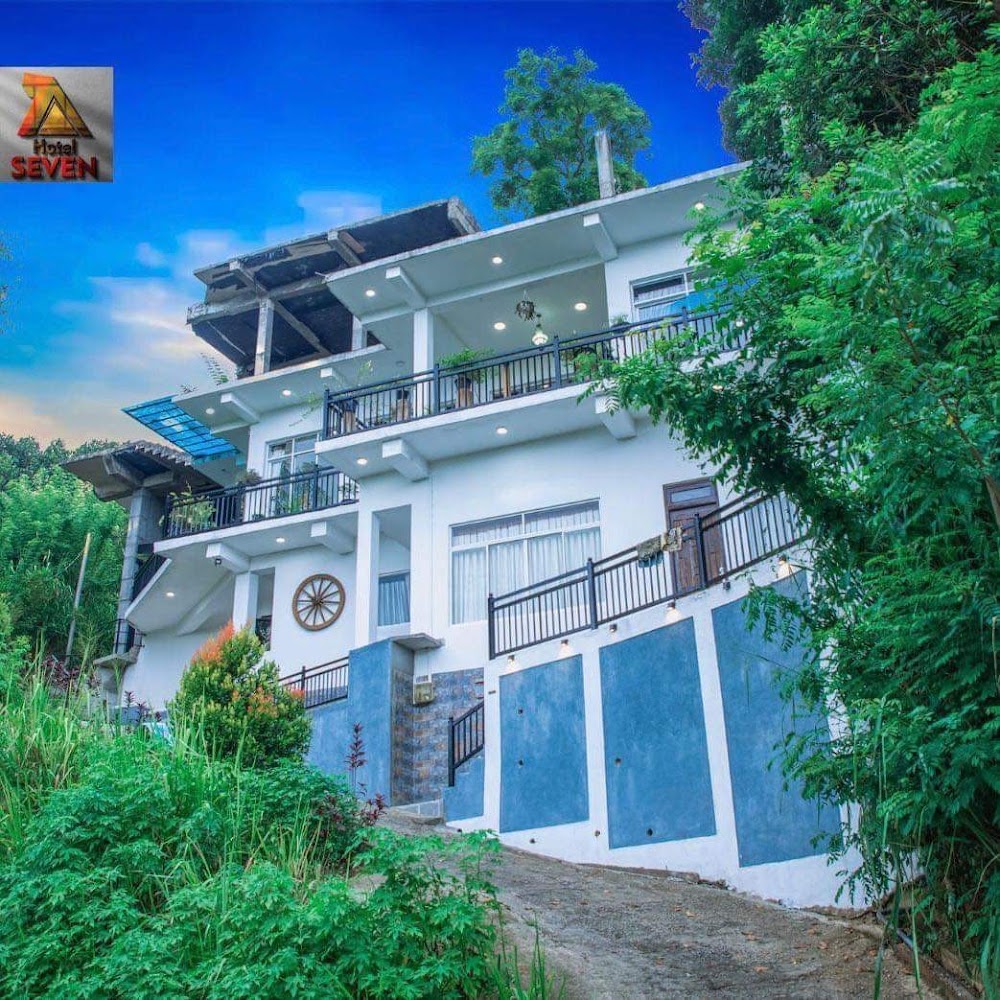 Seven Kandy Hills Hotel in Ampitiya, Sri Lanka