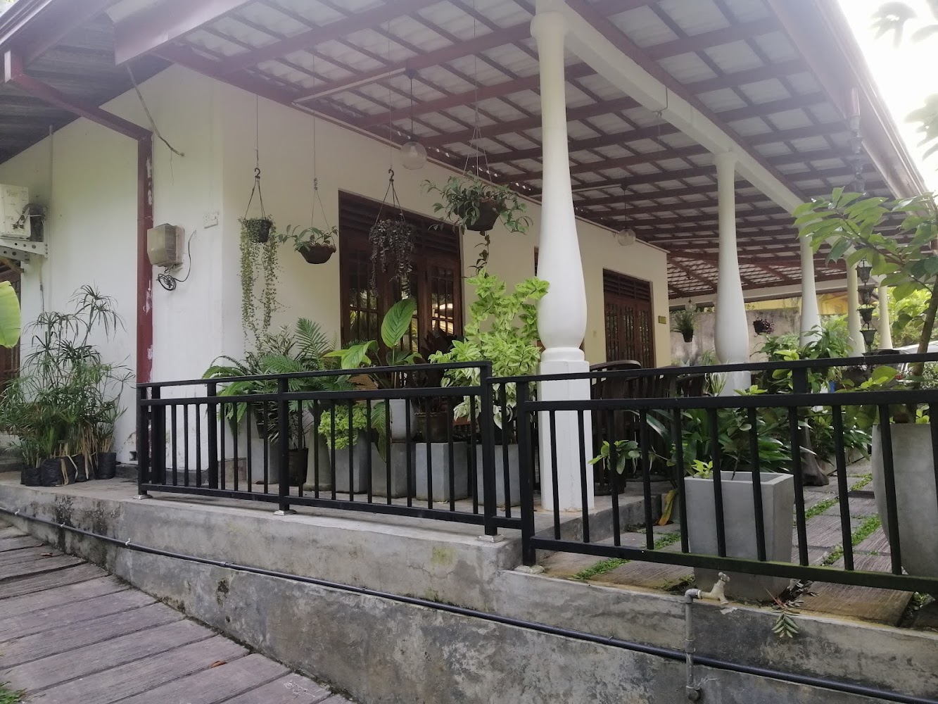 Sinali Villa Hotel in Habaraduwa, Sri Lanka