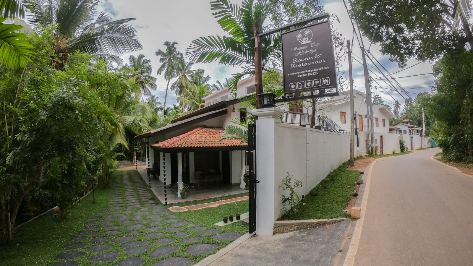 Summer Time Hiriketiya Hotel in Dikwella, Sri Lanka