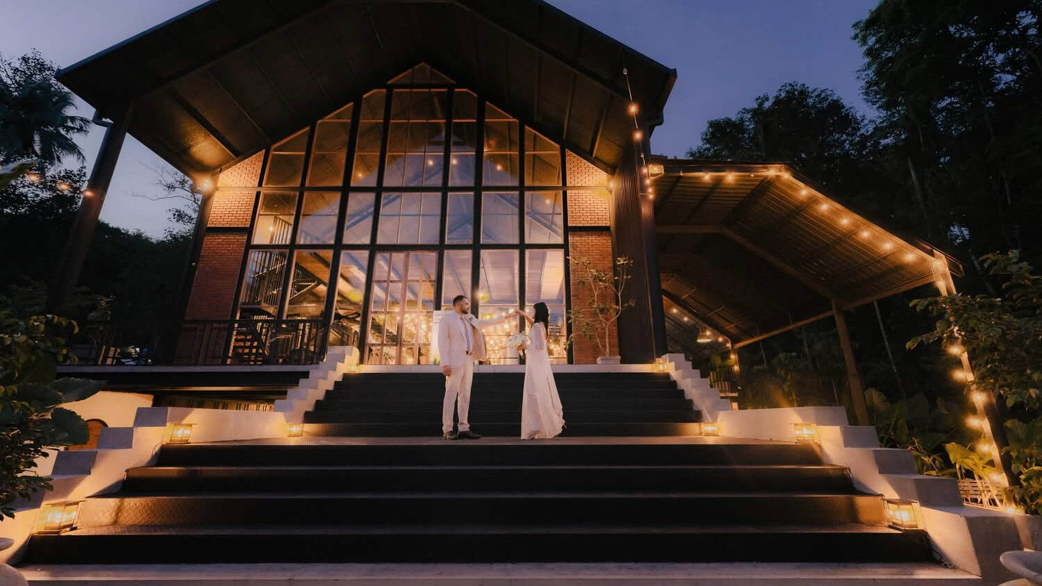 The Lakeside Hotel in Thammita, Sri Lanka