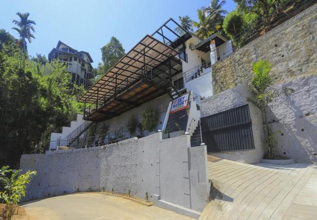 Vendol Sky Resort Hotel in Kandy, Sri Lanka