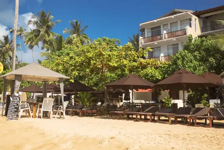 WAVE BEACH RESORT UNAWATUNA Hotel in Unawatuna, Sri Lanka