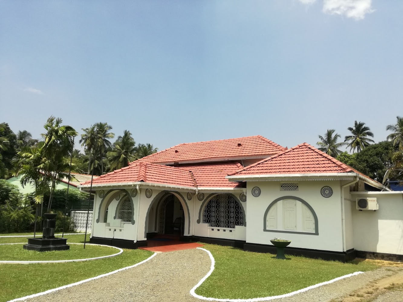 Walawwa Dutch House Hotel in Ja-Ela, Sri Lanka