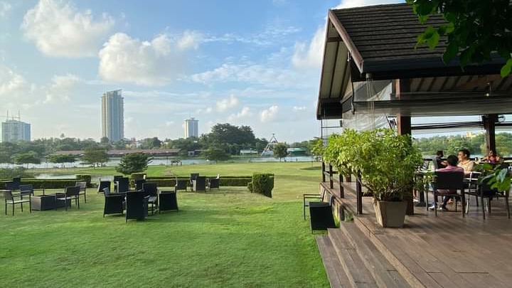 Waters Edge - Sri Lanka Hotel in Battaramulla, Sri Lanka