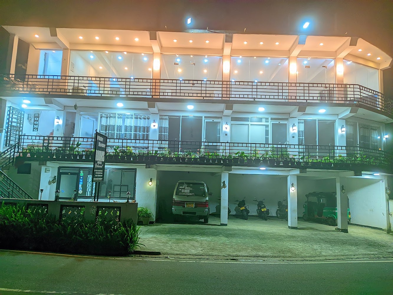 White Home Hotel in Haputale, Sri Lanka