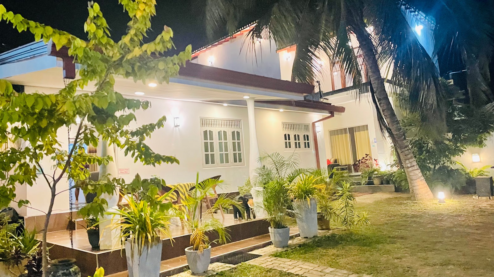 White Villa Airport Transit Hotel Hotel in Katunayake, Sri Lanka